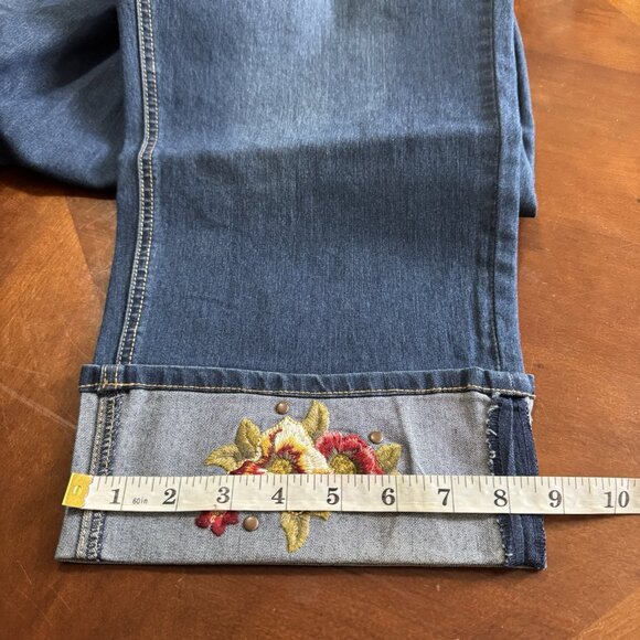 NEW Avenue Women’s Ankle Jeans Blue Plus Sz 26 High Rise Floral Embroidered - Picture 8 of 13